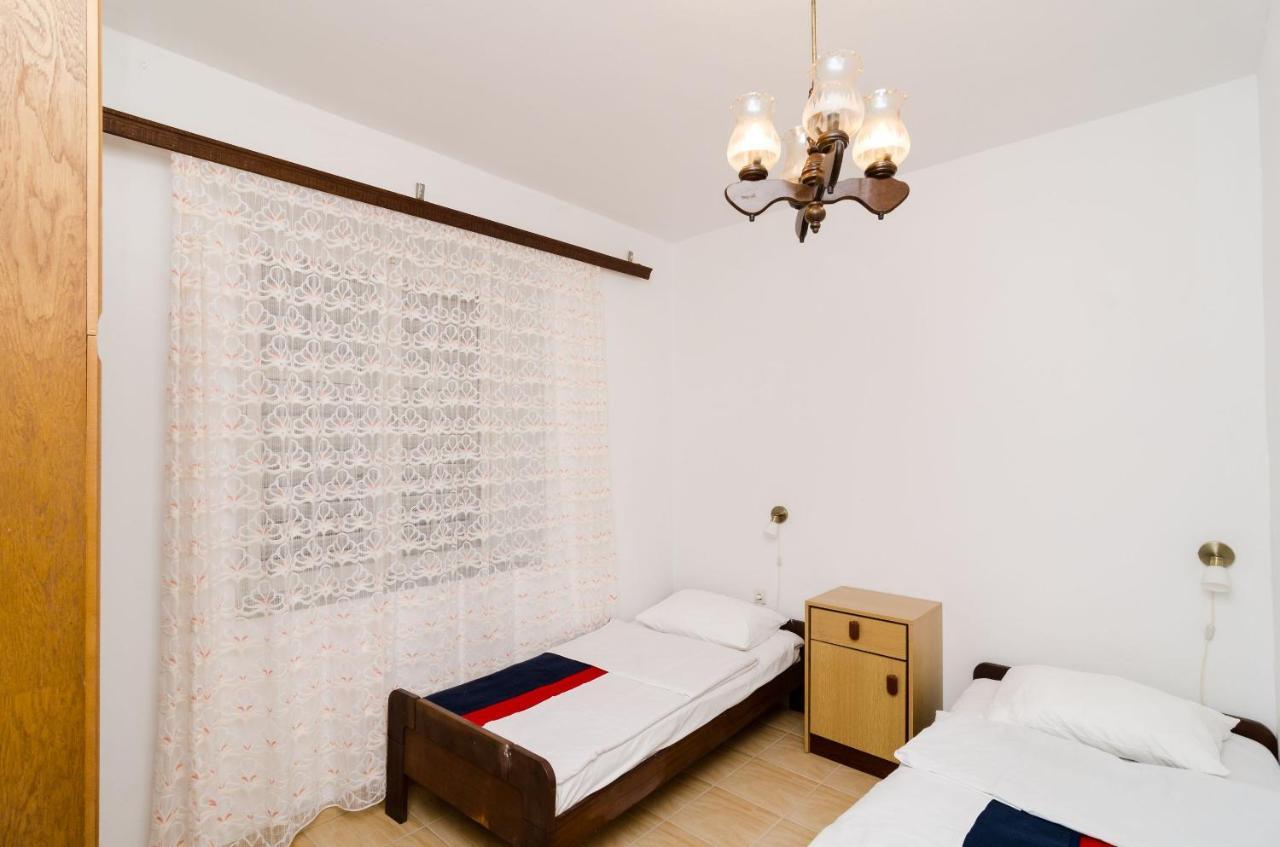 Guest House Kiko بومينا الغرفة الصورة