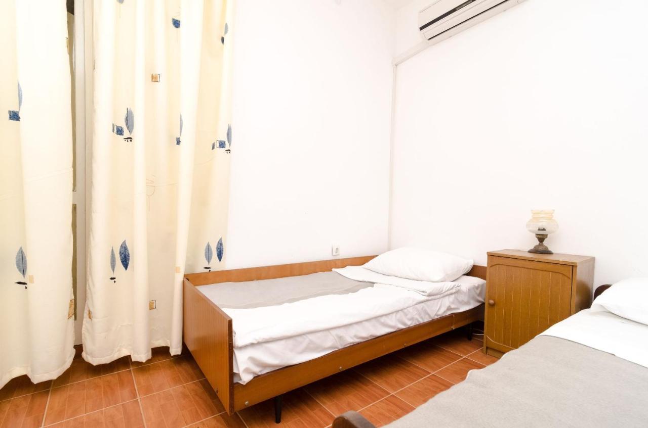 Guest House Kiko بومينا الغرفة الصورة