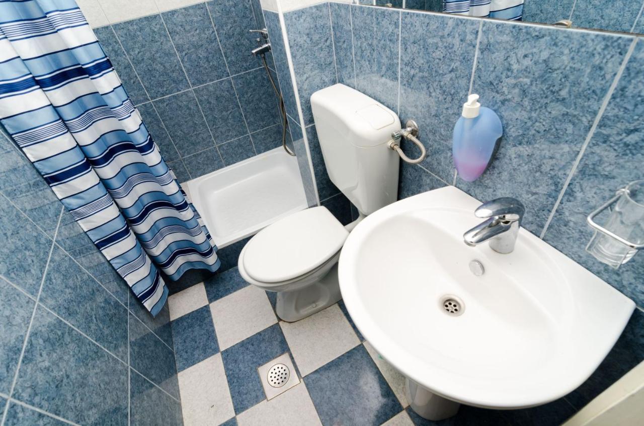 Guest House Kiko بومينا الغرفة الصورة